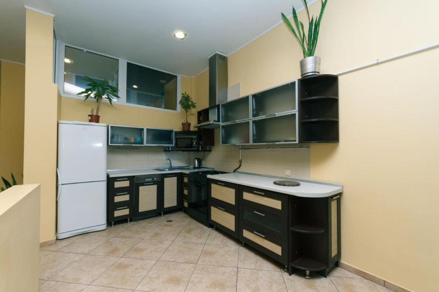 קייב Apartments On Besarabka מראה חיצוני תמונה