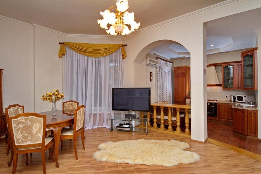 קייב Apartments On Besarabka מראה חיצוני תמונה