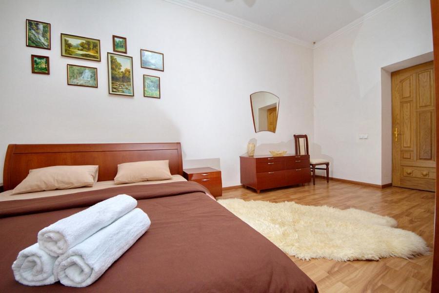 קייב Apartments On Besarabka מראה חיצוני תמונה