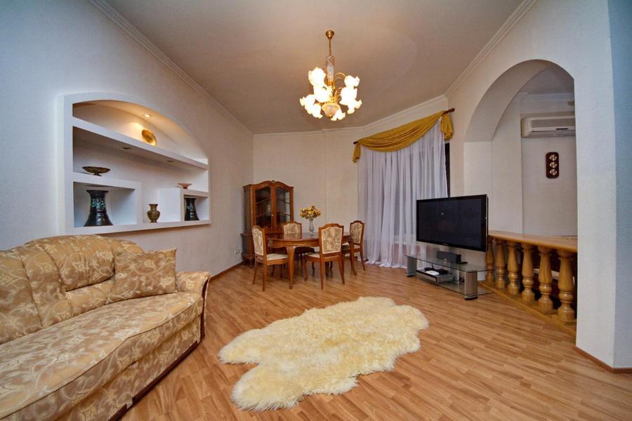 קייב Apartments On Besarabka מראה חיצוני תמונה