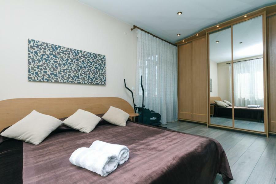 קייב Apartments On Besarabka מראה חיצוני תמונה