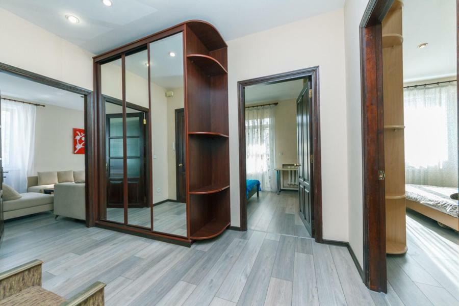 קייב Apartments On Besarabka מראה חיצוני תמונה
